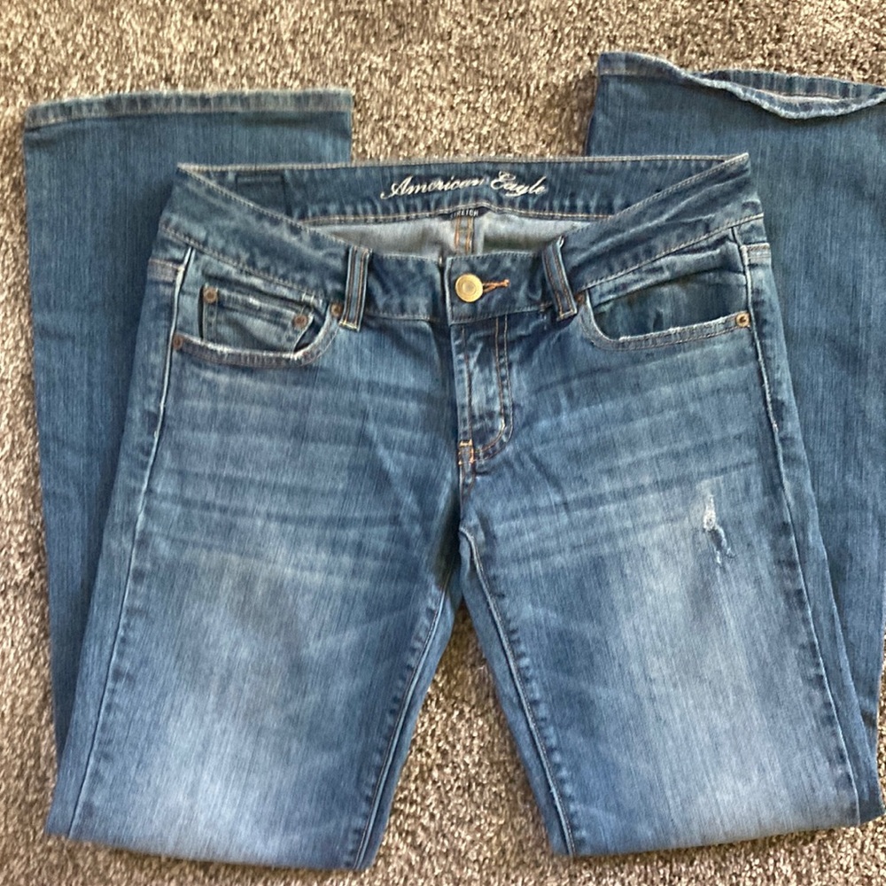 American Eagle boyfriend jeans.  Size 6 in great condition